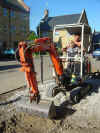 digger1.JPG (98643 bytes)